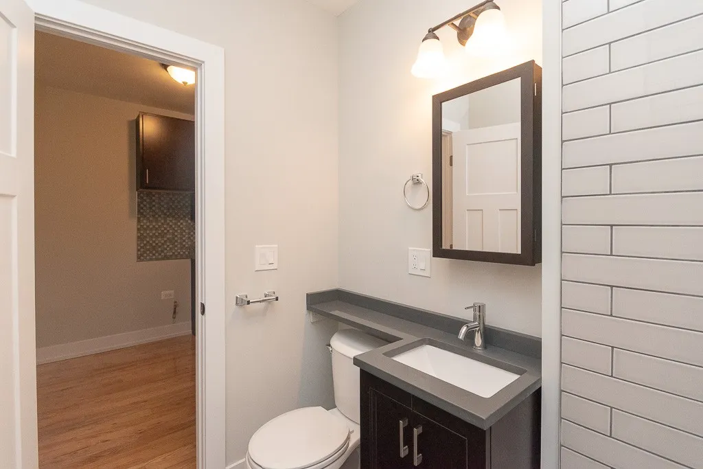 821a W Cornelia Ave, , 60657, USA 60657-unit#213-Chicago-IL