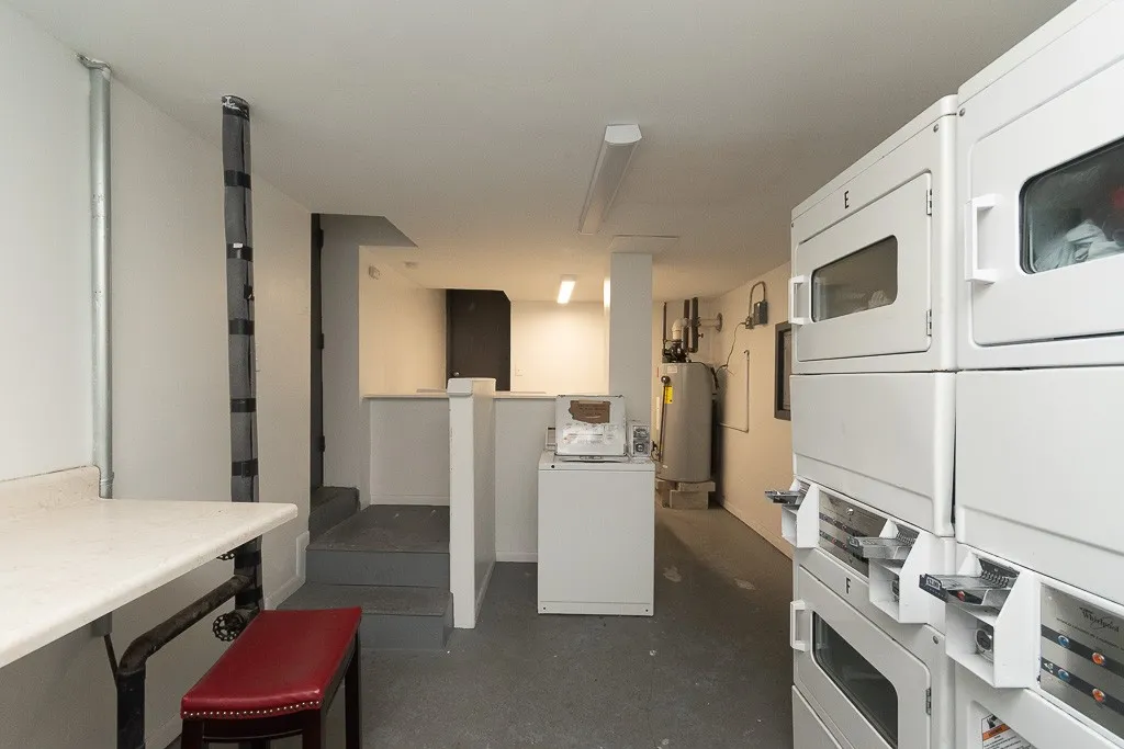 821a W Cornelia Ave, , 60657, USA 60657-unit#213-Chicago-IL