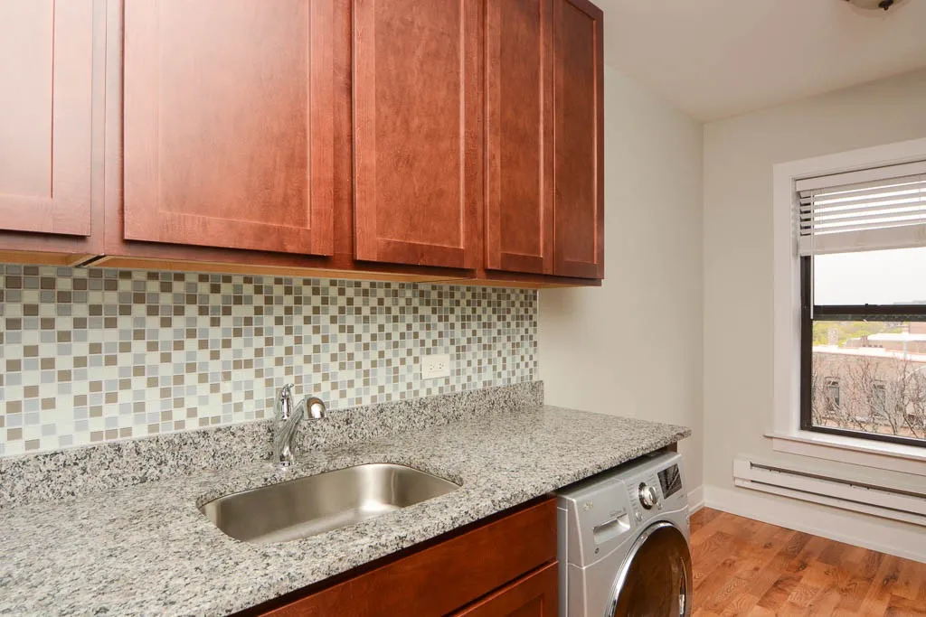 550 W Arlington Pl, , 60614, USA 60614-unit#706-Chicago-IL