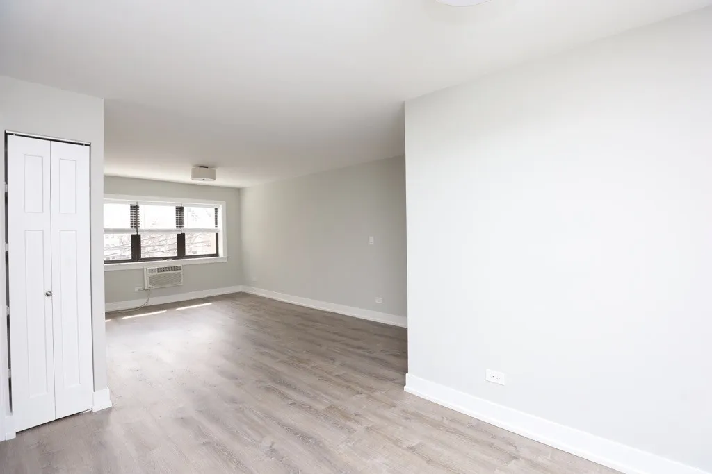 445 W Barry Ave, , 60657, USA 60657-unit#328-Chicago-IL