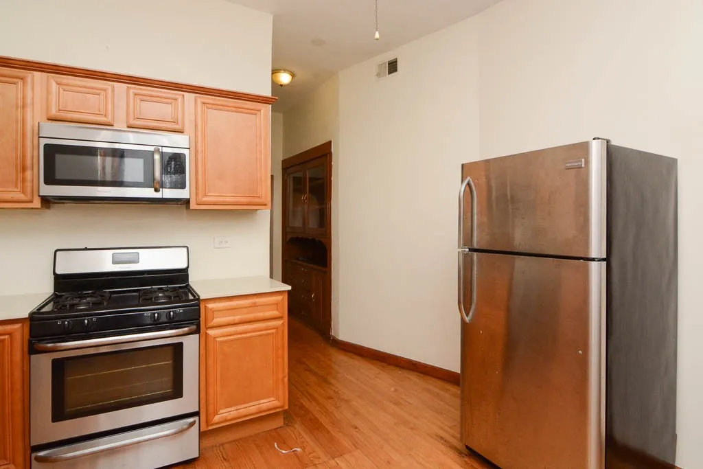 2827 N Milwaukee Ave, ,  60618, USA 60618-unit#1-Chicago-IL