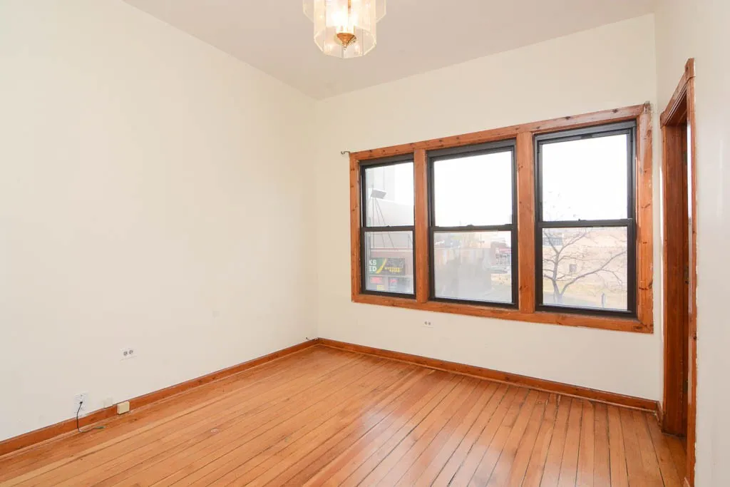 2827 N Milwaukee Ave, ,  60618, USA 60618-unit#1-Chicago-IL
