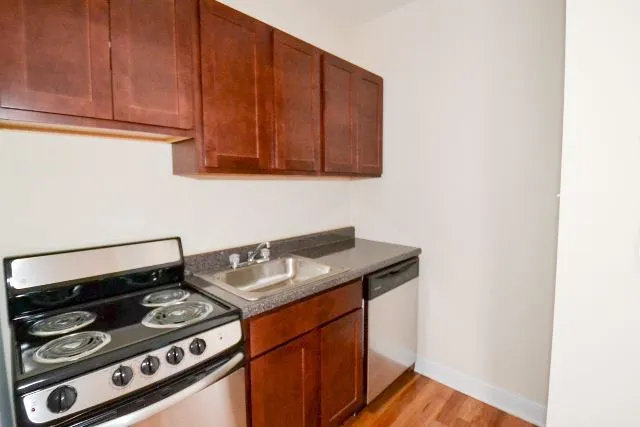 536 W Arlington Pl, ,  60614, USA 60614-unit#211-Chicago-IL