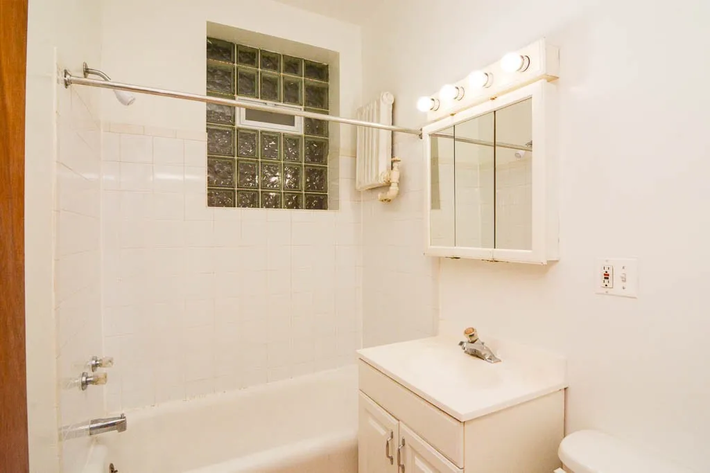 540 W Wellington Ave, , 60657, USA 60657-unit#003-Chicago-IL