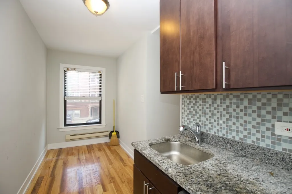 2904 N Mildred Ave, ,  60657, USA 60657-unit#1H-Chicago-IL