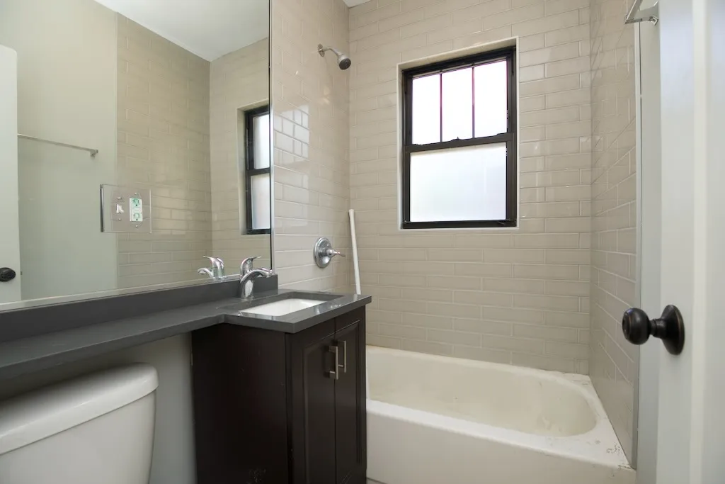 2904 N Mildred Ave, ,  60657, USA 60657-unit#1H-Chicago-IL