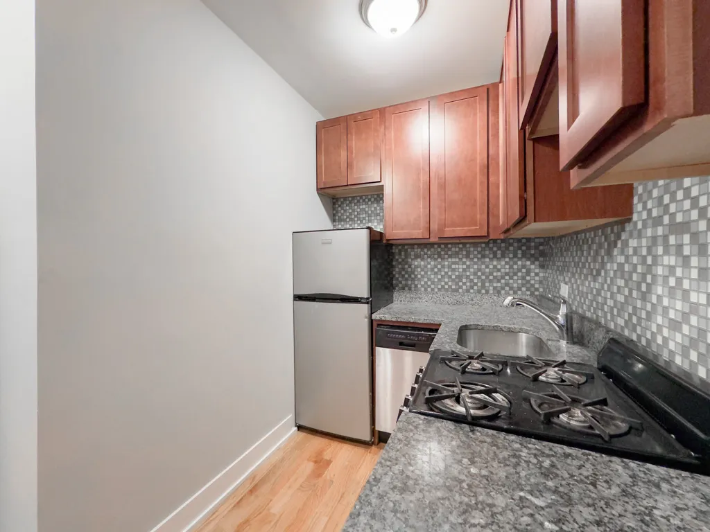 837 W Wolfram St, ,  60657, USA 60657-unit#107-Chicago-IL