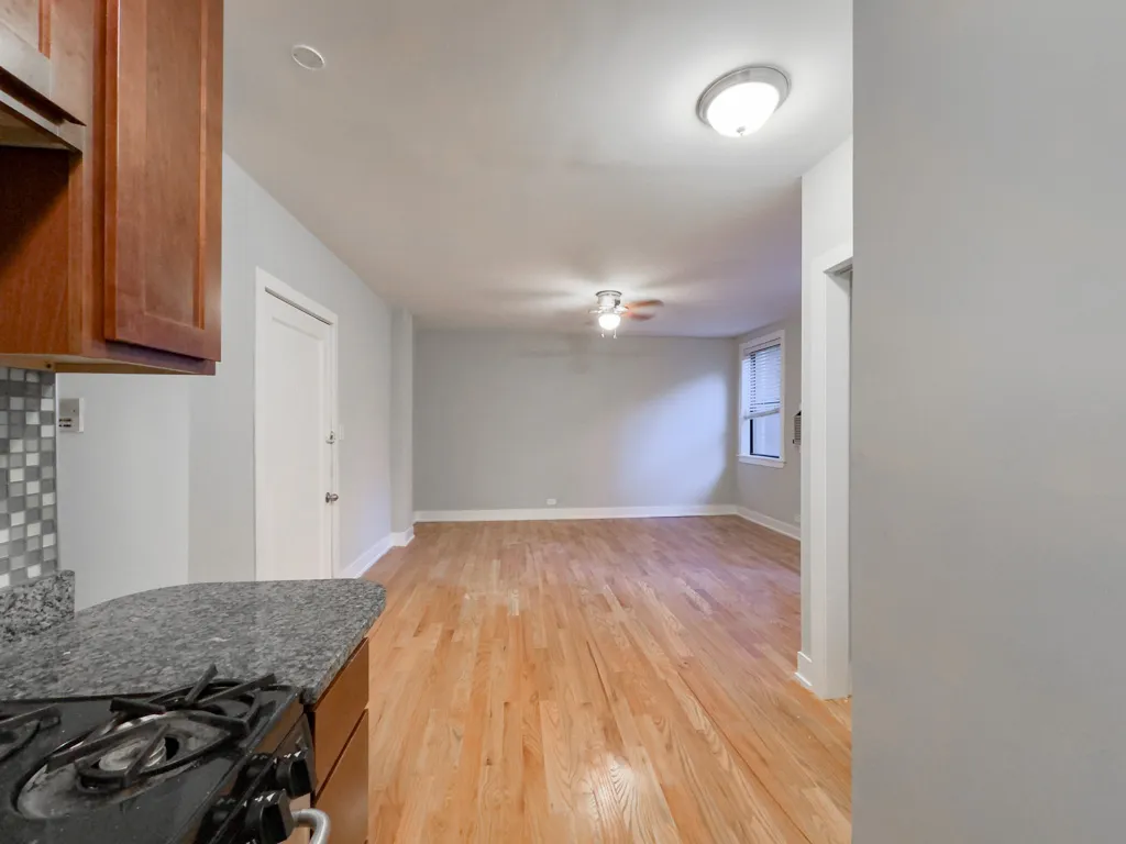 837 W Wolfram St, ,  60657, USA 60657-unit#107-Chicago-IL