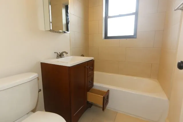 4040 N Ashland Ave, , 60613, USA 60613-unit#3W-Chicago-IL