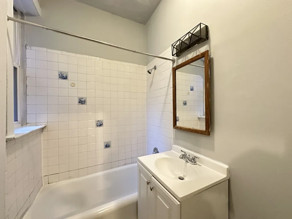 511 W Melrose St, ,  60657, USA 60657-unit#111-Chicago-IL