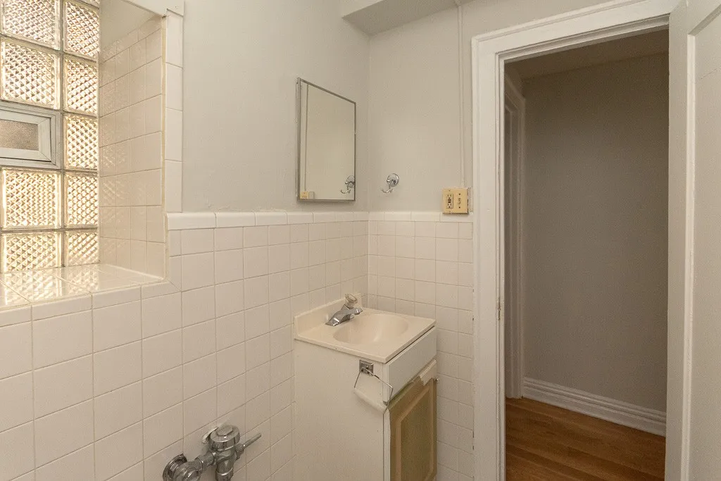 425 W Roscoe St, , 60657, USA 60657-unit#104-Chicago-IL
