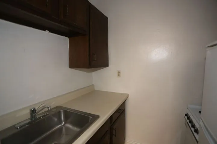 425 W Roscoe St, ,  60657, USA 60657-unit#203-Chicago-IL