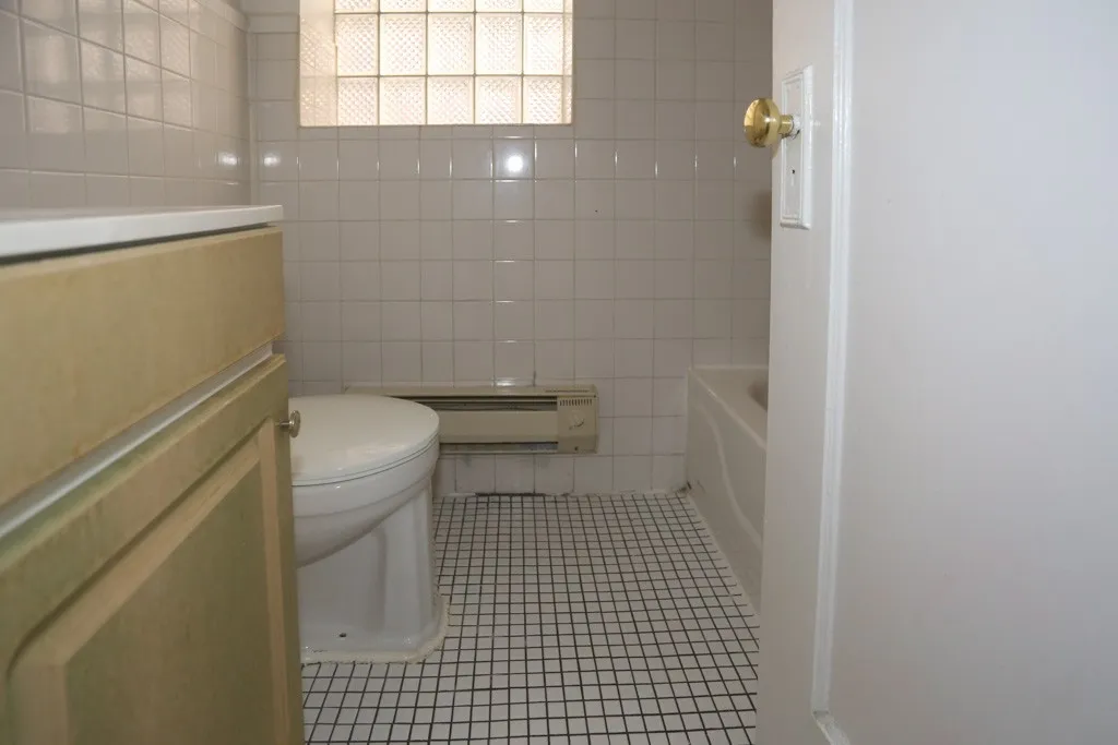 425 W Roscoe St, ,  60657, USA 60657-unit#203-Chicago-IL