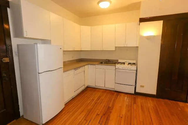 816 W Waveland Ave, , 60613, USA 60613-unit#03-Chicago-IL