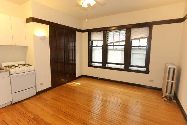 816 W Waveland Ave, , 60613, USA 60613-unit#03-Chicago-IL