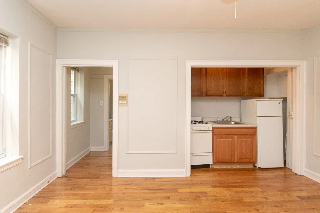 2827 N Burling St, ,  60657, USA 60657-unit#209-Chicago-IL