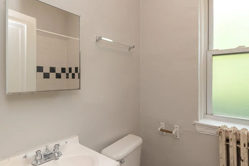 2827 N Burling St, ,  60657, USA 60657-unit#209-Chicago-IL