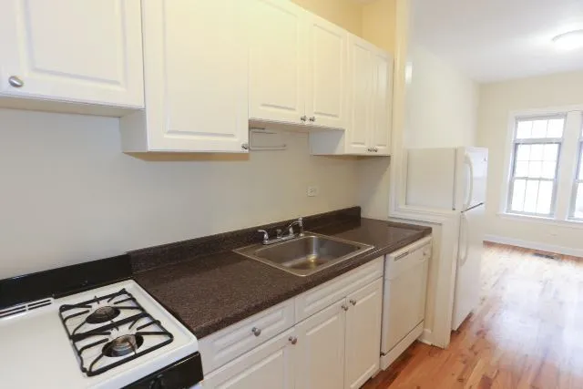 622 W Barry Ave, , 60657, USA 60657-unit#1S-Chicago-IL