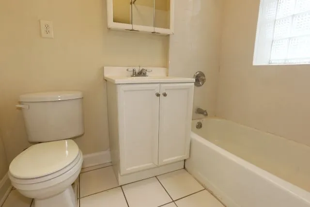 622 W Barry Ave, ,  60657, USA 60657-unit#1S-Chicago-IL