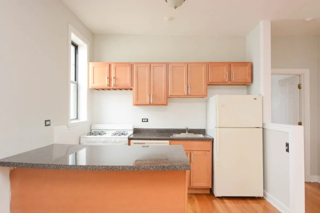 723 W Barry Ave, , 60657, USA 60657-unit#3B-Chicago-IL