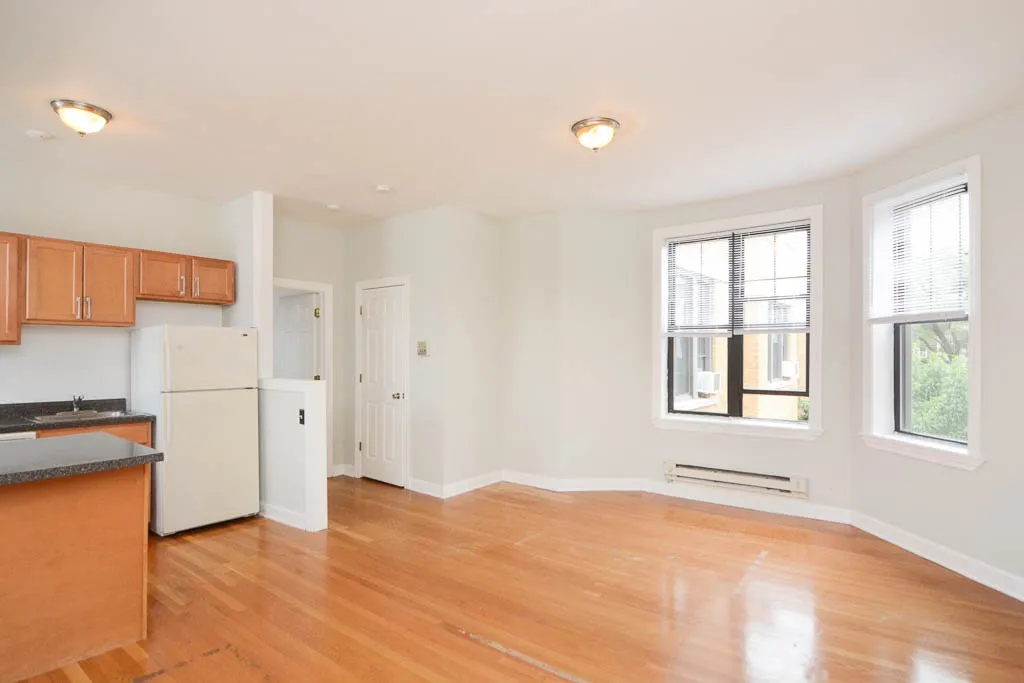 723 W Barry Ave, , 60657, USA 60657-unit#3B-Chicago-IL