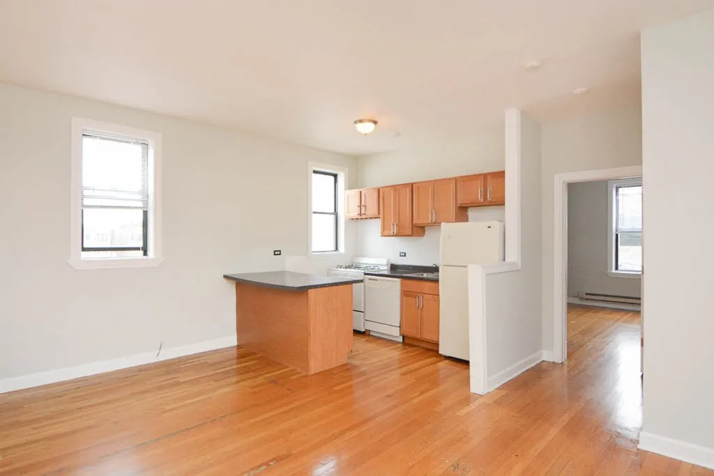 723 W Barry Ave, , 60657, USA 60657-unit#3B-Chicago-IL