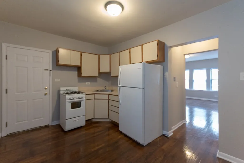 5748 N Winthrop Ave, , 60660, USA 60660-unit#302-Chicago-IL