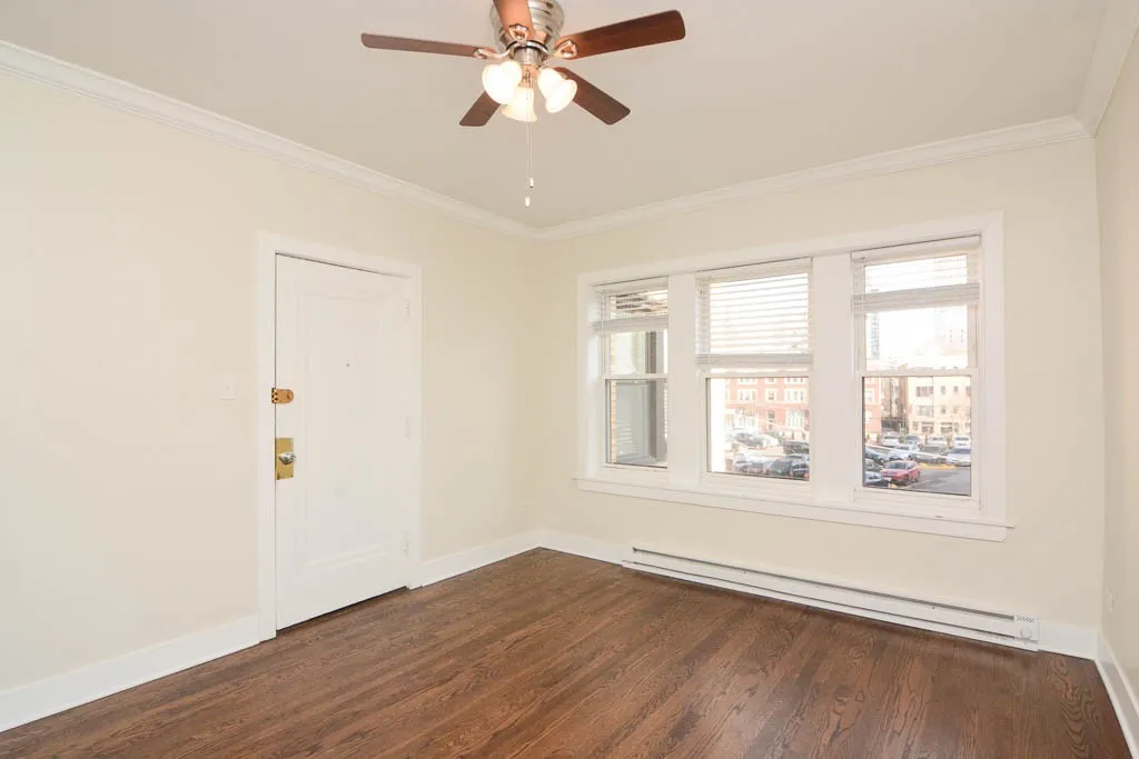 646 W Roscoe St, , 60657, USA 60657-unit#2S-Chicago-IL
