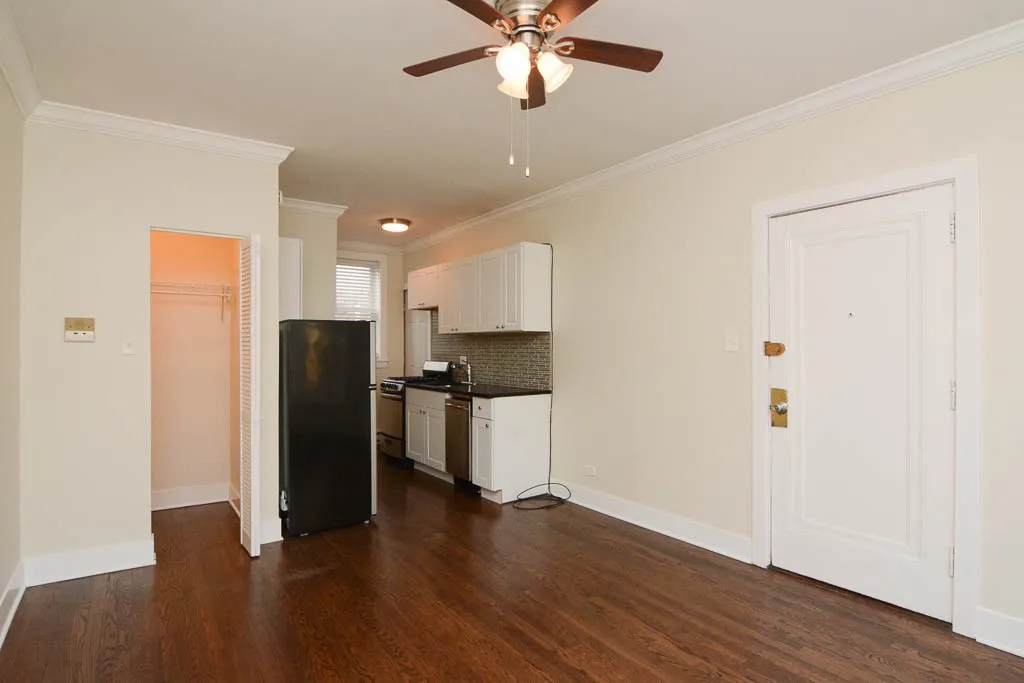 646 W Roscoe St, , 60657, USA 60657-unit#2S-Chicago-IL