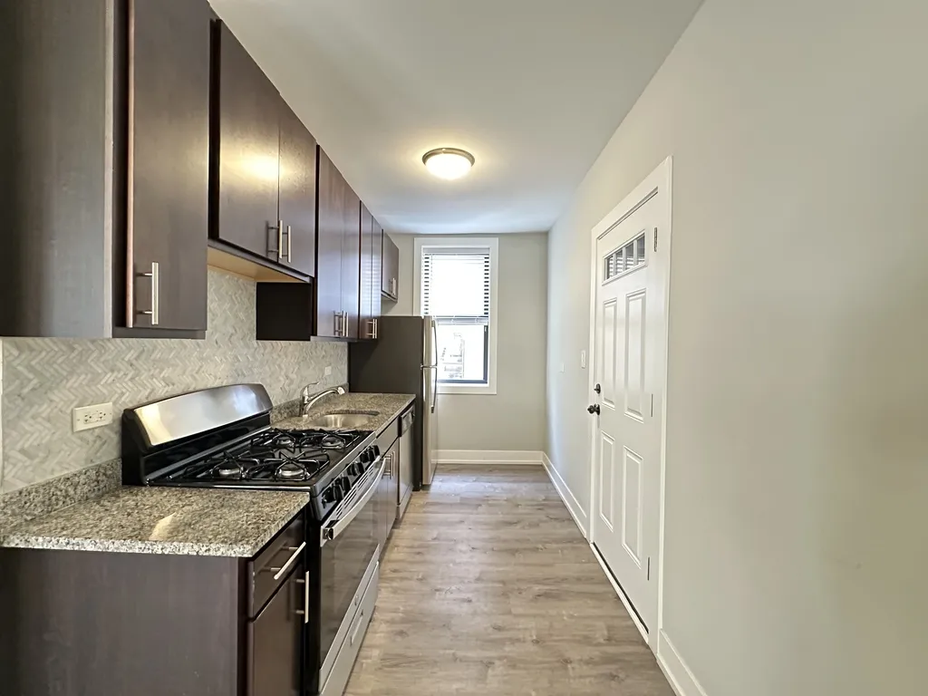 713 W Brompton Ave, ,  60657, USA 60657-unit#56-Chicago-IL