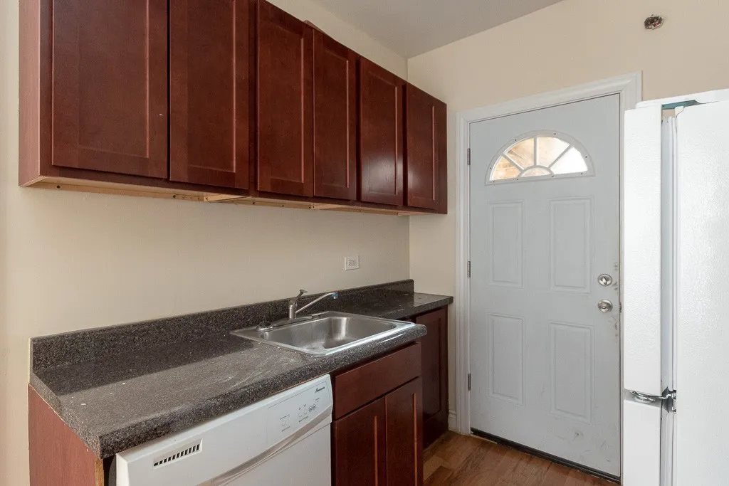 628 W Cornelia Ave, ,  60657, USA 60657-unit#1W-Chicago-IL