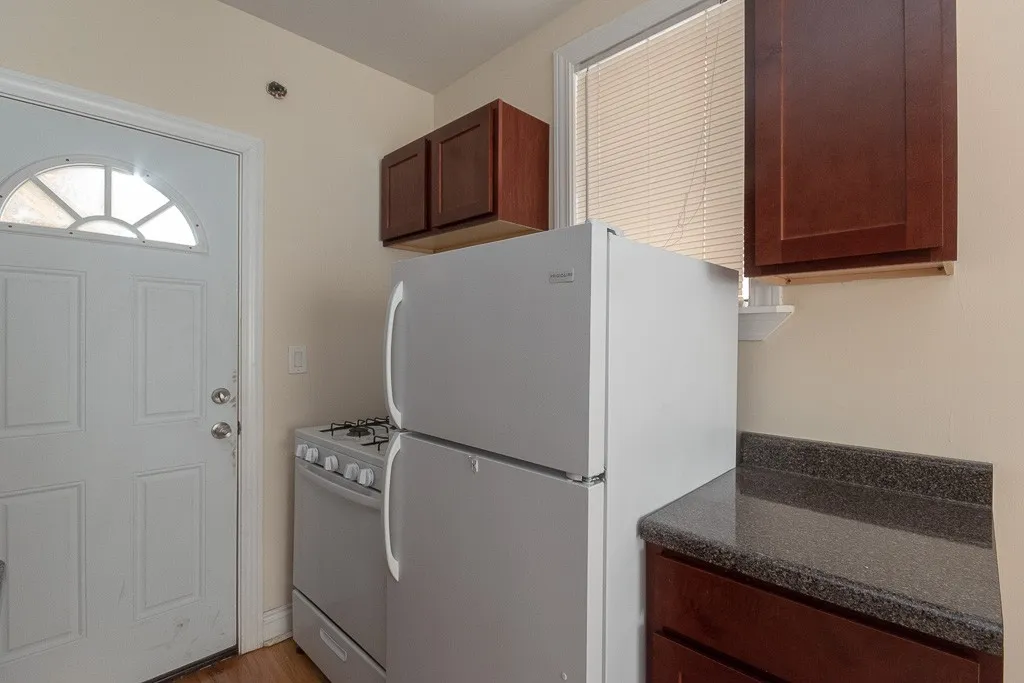 628 W Cornelia Ave, ,  60657, USA 60657-unit#1W-Chicago-IL