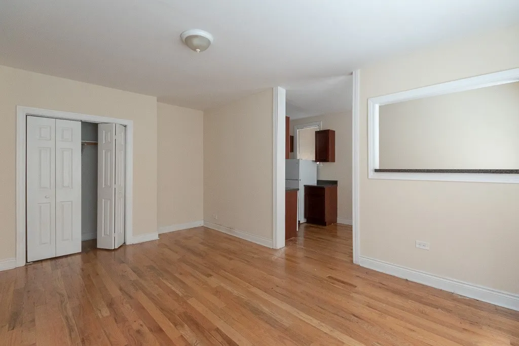 628 W Cornelia Ave, ,  60657, USA 60657-unit#1W-Chicago-IL