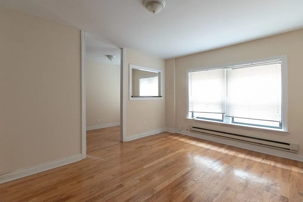 628 W Cornelia Ave, ,  60657, USA 60657-unit#1W-Chicago-IL