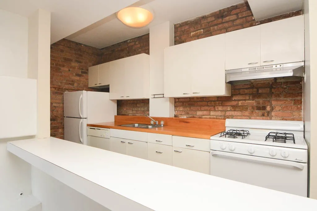 558 W Wellington Ave, , 60657, USA 60657-unit#3R-Chicago-IL