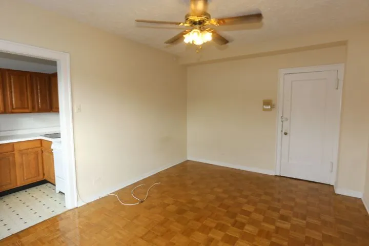 711 W Belmont Ave, ,  60657, USA 60657-unit#210-Chicago-IL