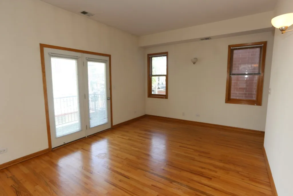 824 W Buckingham Pl, ,  60657, USA 60657-unit#1-Chicago-IL