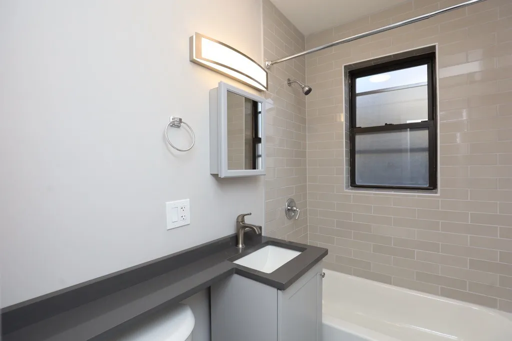 4546 N Damen Ave, , 60625, USA 60625-unit#303-Chicago-IL