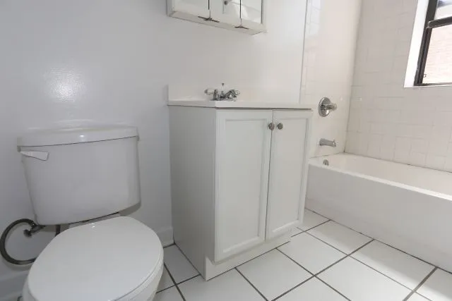 3823 N Fremont St, ,  60613, USA 60613-unit#1W-Chicago-IL