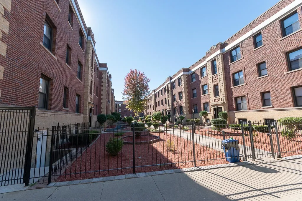 827 W Waveland Ave, , 60613, USA 60613-unit#1S-Chicago-IL
