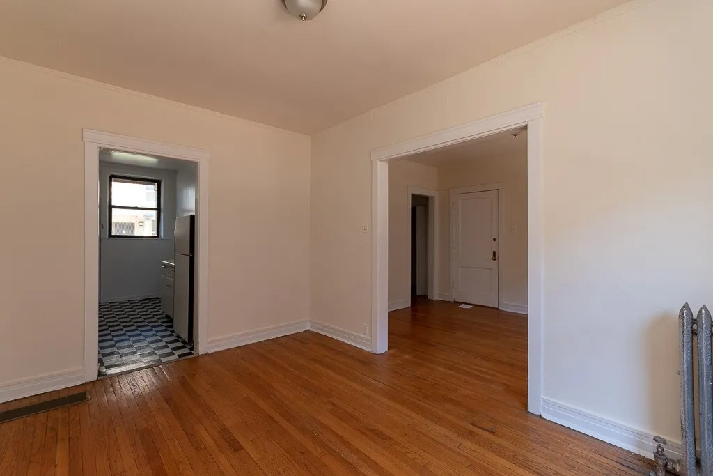 827 W Waveland Ave, , 60613, USA 60613-unit#1S-Chicago-IL