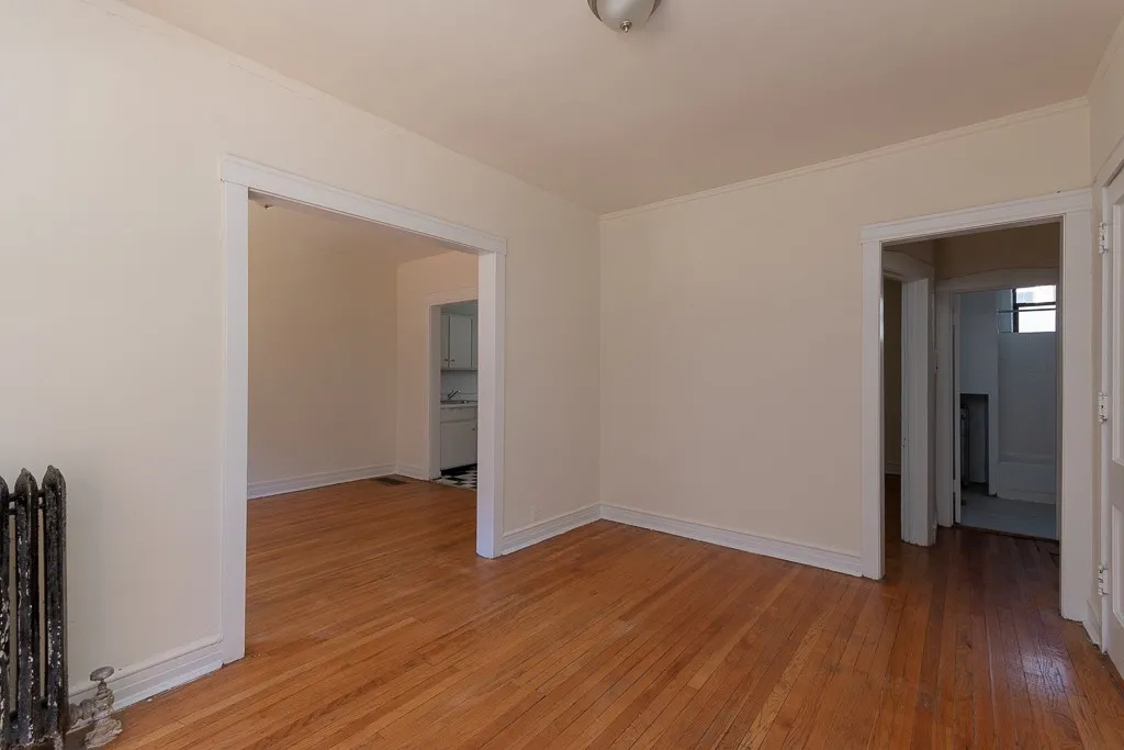 827 W Waveland Ave, , 60613, USA 60613-unit#1S-Chicago-IL