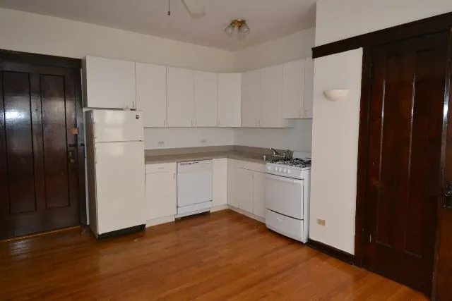 816 W Waveland Ave, ,  60613, USA 60613-unit#13-Chicago-IL