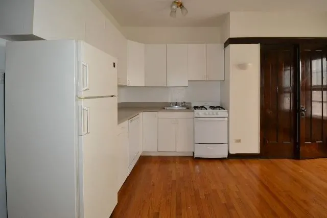 816 W Waveland Ave, ,  60613, USA 60613-unit#13-Chicago-IL