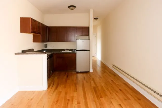 819 W Cornelia Ave, ,  60657, USA 60657-unit#310-Chicago-IL