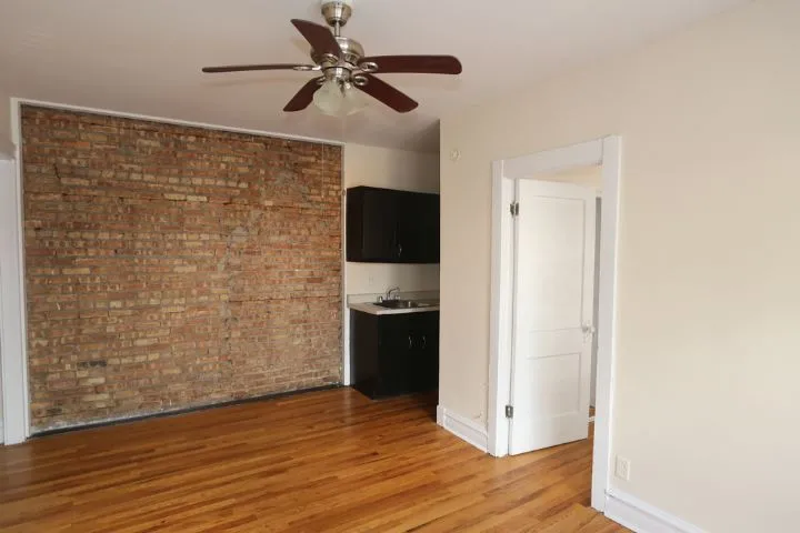 955 W Cornelia Ave, ,  60657, USA 60657-unit#1B-Chicago-IL