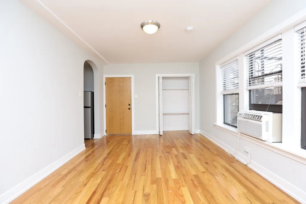 550 W Arlington Pl, ,  60614, USA 60614-unit#412-Chicago-IL