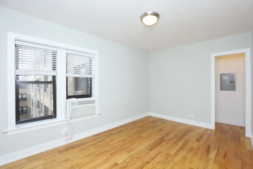 550 W Arlington Pl, ,  60614, USA 60614-unit#412-Chicago-IL