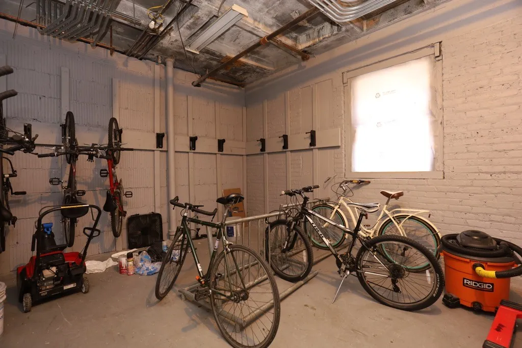 550 W Arlington Pl, ,  60614, USA 60614-unit#412-Chicago-IL