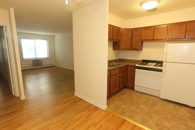 540 W Roscoe St, ,  60657, USA 60657-unit#372-Chicago-IL